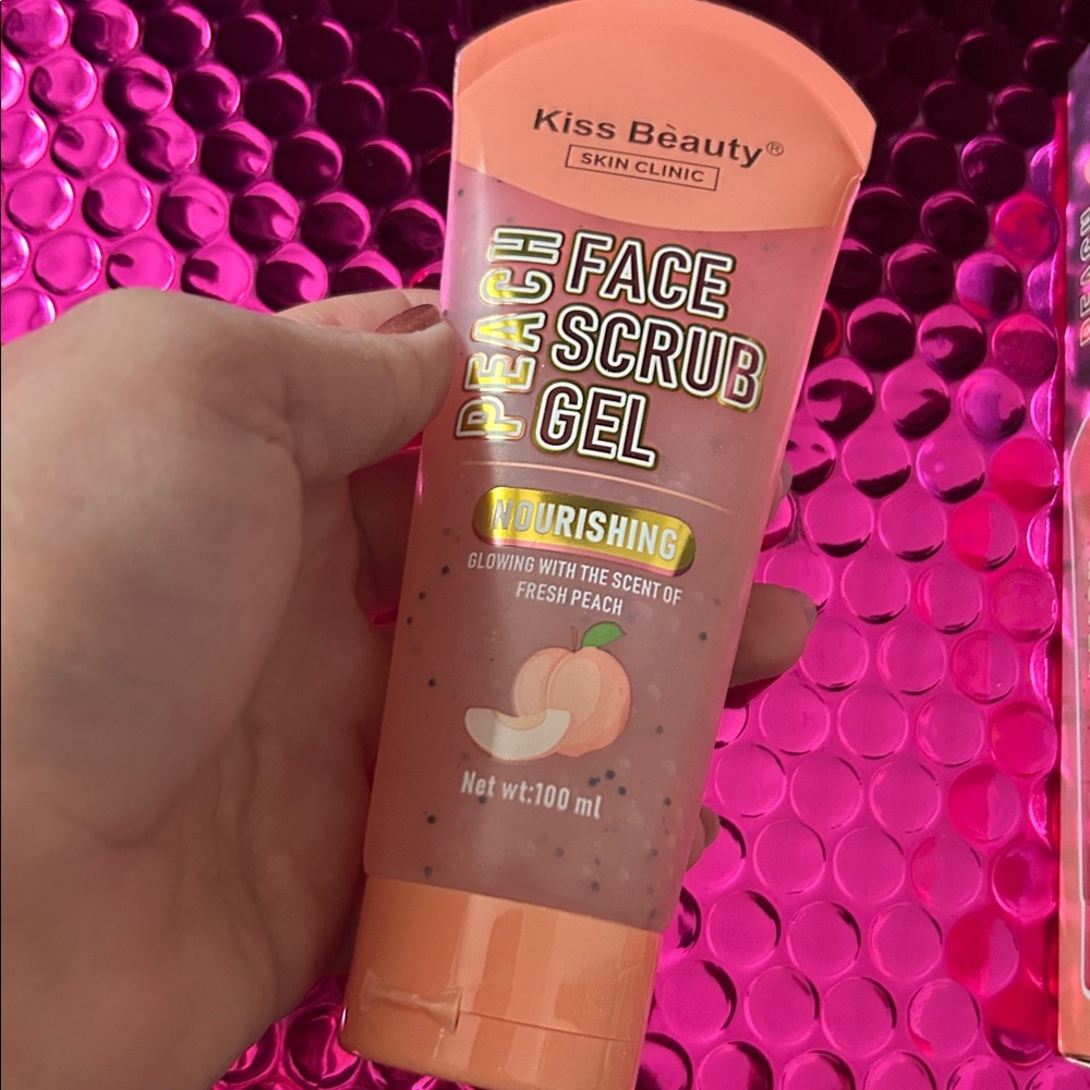 Kiss Beauty Peach Face Scrub Gel - Picture 2 of 6